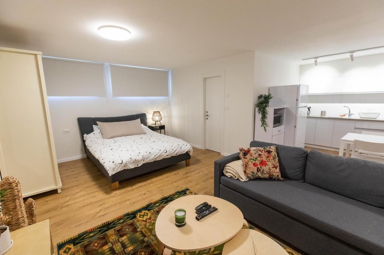 Sheba-Shik Apartment, Tel Hashomer שיבא-שיק, תל השומר,דירת סטודיו מקסימה! Ramat Gan Eksteriør billede