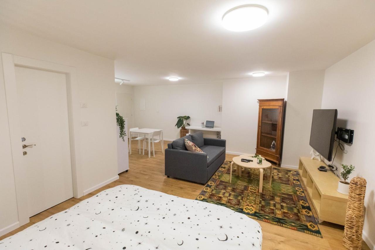 Sheba-Shik Apartment, Tel Hashomer שיבא-שיק, תל השומר,דירת סטודיו מקסימה! Ramat Gan Eksteriør billede